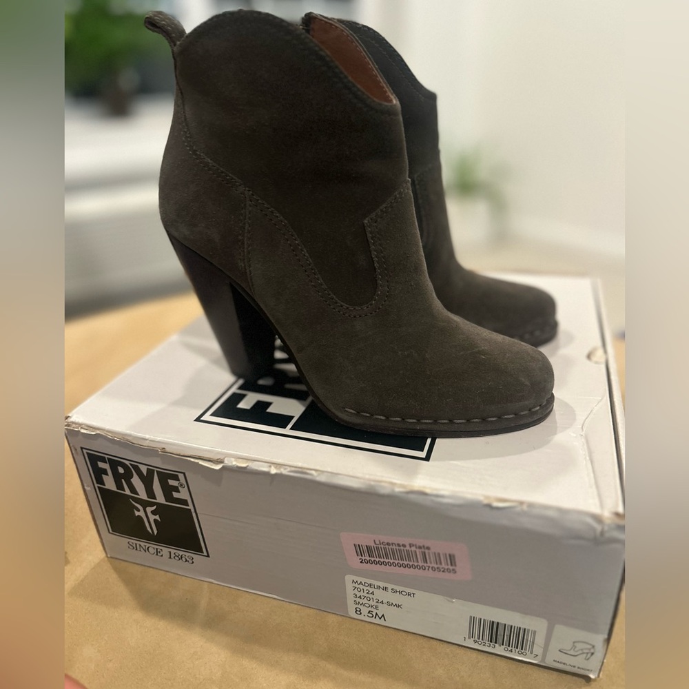 Frye Madeline Short Bootie Sz 8.5
